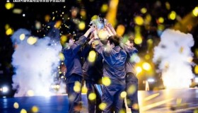 英雄联盟职业赛场野区对决：野核男枪VS节奏雷达，打野选手巅峰博弈